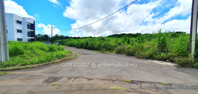 Terrain commercial et résidentiel 56.15 perches à vendre – Sodnac, zone high-rise