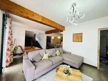 4 Bedroom Villa