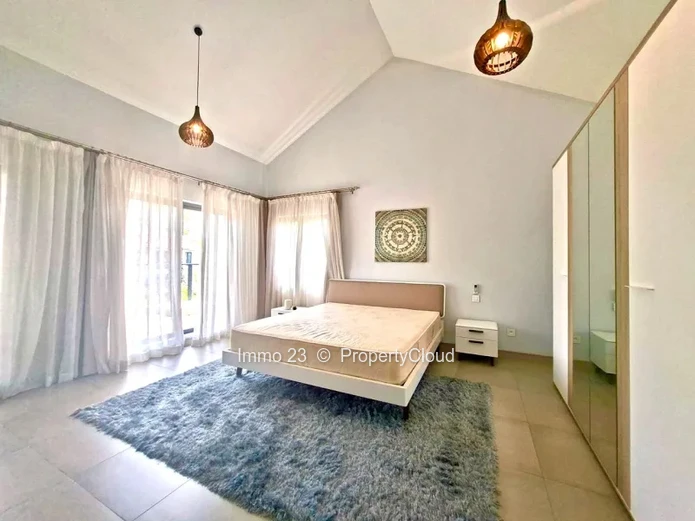 House / Villa - 3 bedrooms - Trianon - Ref. MA55623LO