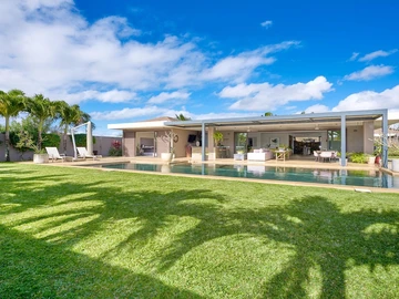 4 Bedroom Villa