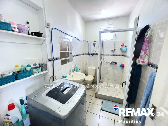 Furnished 2-Bedroom Apartment in Grand Baie - Steps from La Croisette Mall & Super U - Ideal for Air
