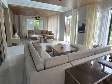 4 Bedroom Villa