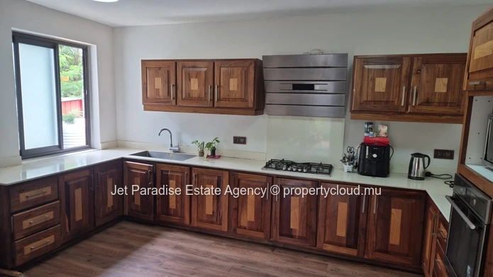 Furnished House in Flic en Flac for sale