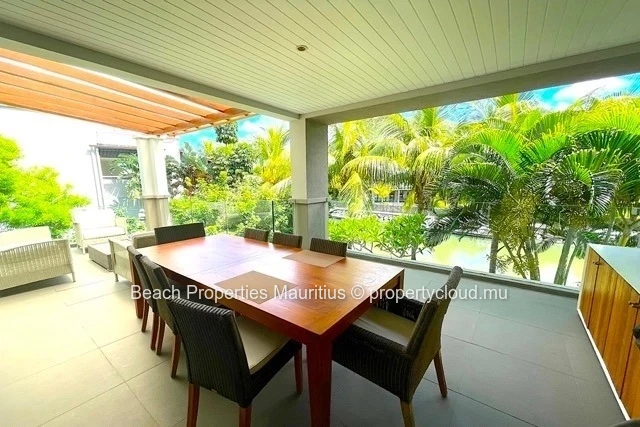 Stunning Waterfront Apartment at La Balise Marina, Black River