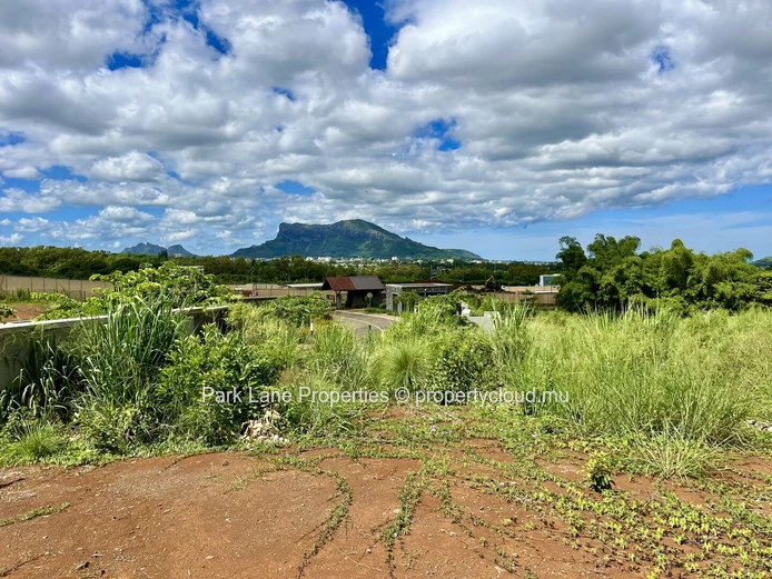 Exceptional Residential Plot for Sale in Moka