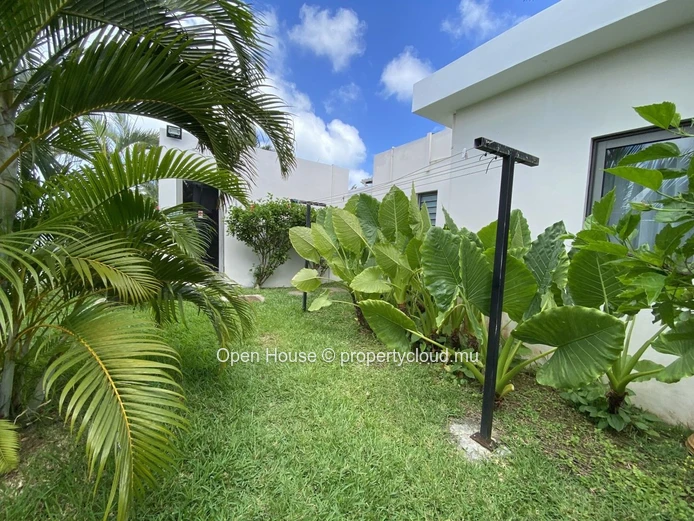 Modern villa in Grand Baie