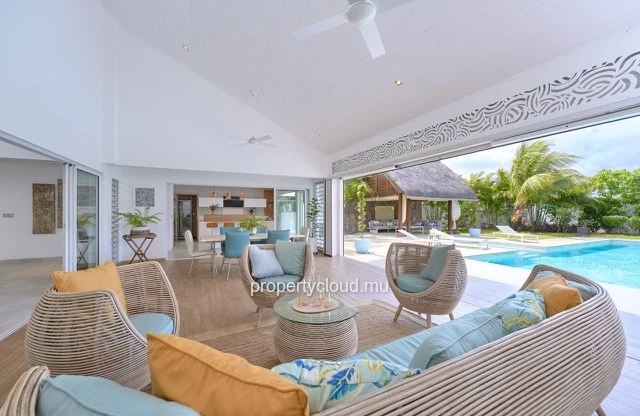 A vendre villa dans une résidence de prestige accessible aux étrangers. A deux minutes du centre de Grand Baie.