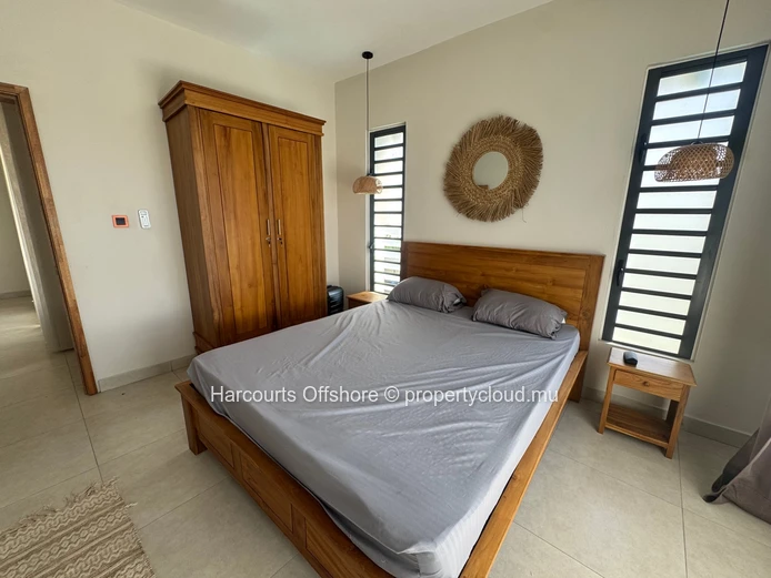 Spacieuse Villa de 3 Chambres avec Piscine Privée & Parking