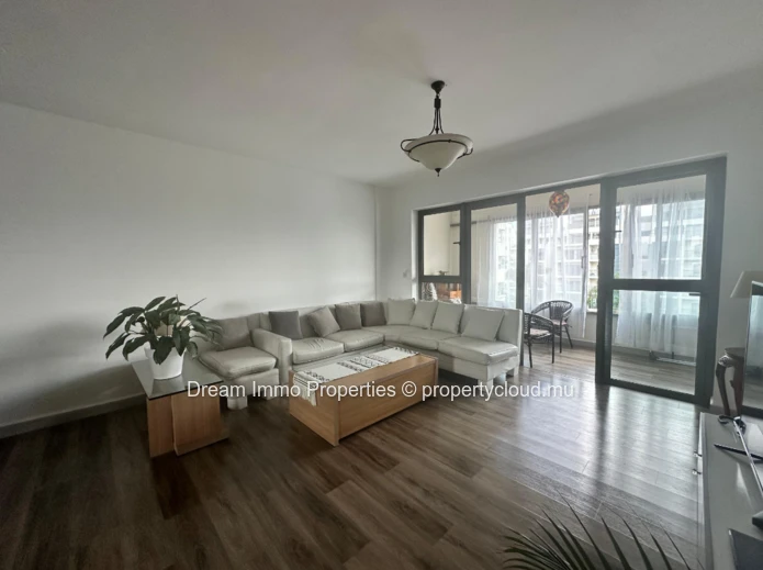 Appartement 2 Ch Vue Montagne Dans Résidence Moderne À Phoenix – Ile Maurice
