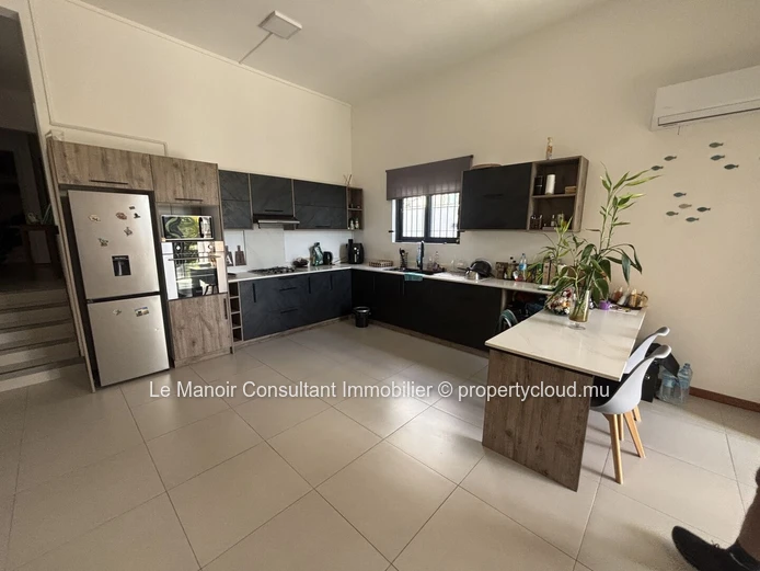 Appartement meublé 2 chambres à louer à Albion avec jardin