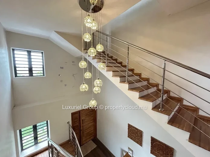 High-End 4 Bedroom En-Suite Villa with Pool – Grand Baie