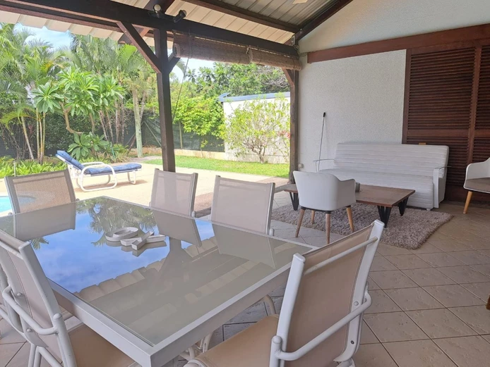 Live the Tropical Elegance -Local Investment Only