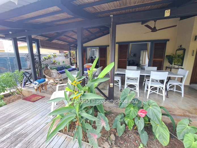 Mid-term rental villa ideally located in Trou aux Biches, available from April to September.