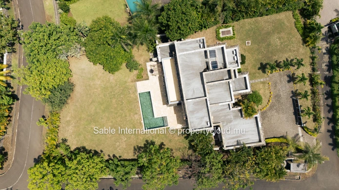 Villa d'exception 5 chambres avec piscine à Rivière Noire