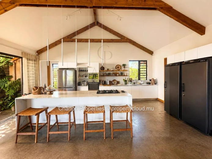 Villa contemporaine d’exception avec piscine à débordement et vue vue mer panoramique - Domaine de Palmyre