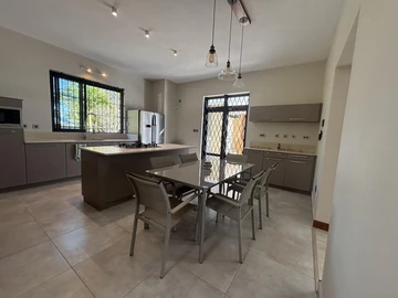 Maison de 4 Chambres