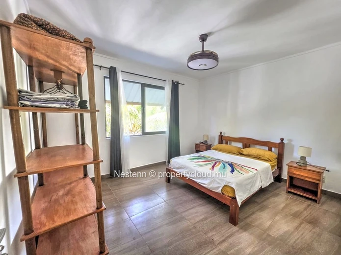 Exceptional 4-duplex complex