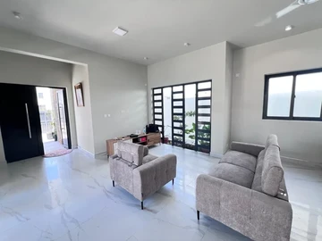 4 Bedroom Villa