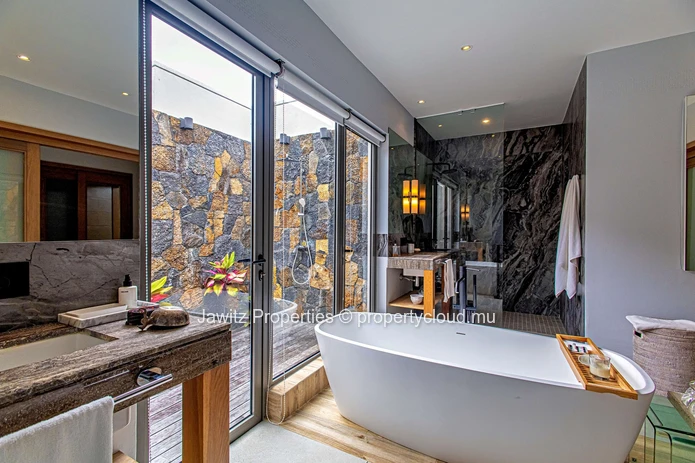 A Contemporary Haven in a World-Class Golf Resort
