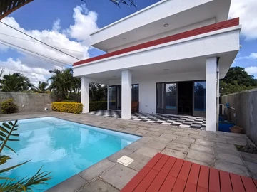 4 Bedroom Villa