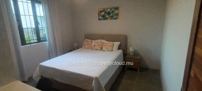 Flic en Flac Green Creek fully furnished modern 3 bedrooms flat. Ground floor. Terrace. Private parking. Shared swimm... (Sole Mandate)