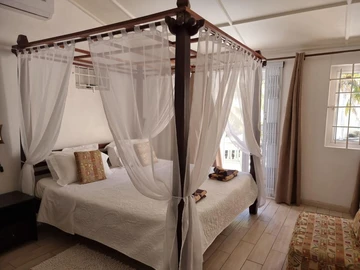 3 Bedroom Townhouse, Duplex