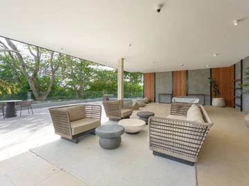 4 Bedroom Apartment