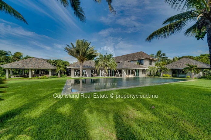 Exceptional villa with 180° view - BEAU CHAMP -