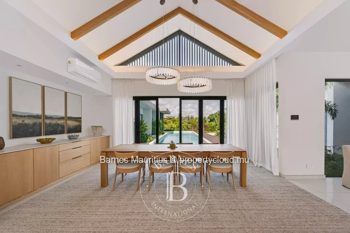 MONT CHOISY - Villa sur Golf - 4 Chambres
