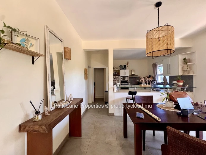 Charming 2 beds apartment close to all amenities