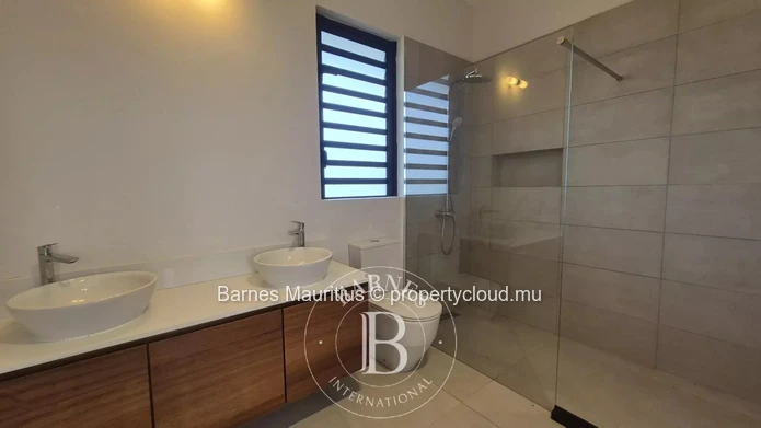 BELLE VUE - Modern Family Home - 3 Bedrooms