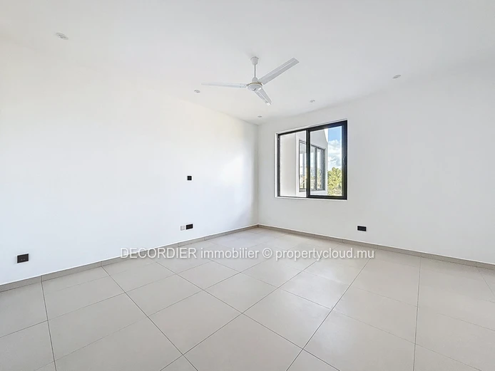 Modern apartment in Albion