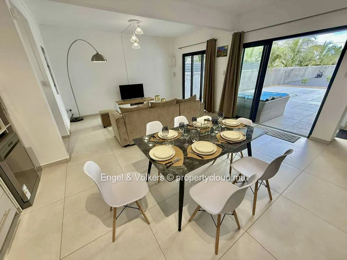 Modern 3-Bedroom Villa for Rent in the Heart of Grand Baie