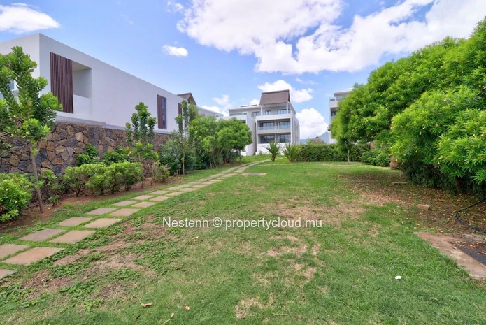Magnifique duplex de 3 chambres avec piscine privée et vue mer
