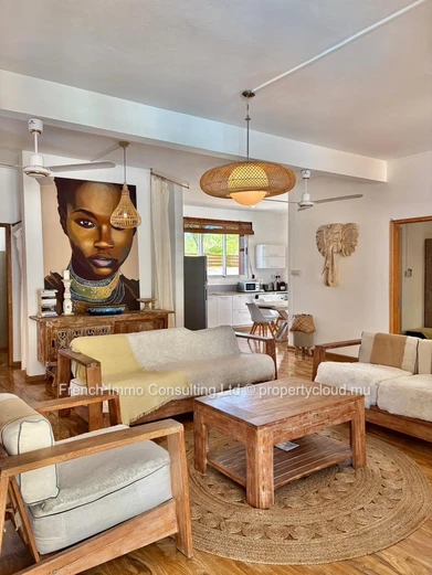 Belle villa style colonial en vente locale a pointe aux piments