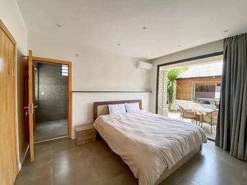 5 Bedroom Villa