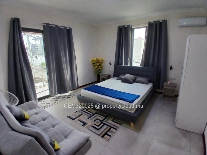2 Bedrooms Furnished Apartment for Rent – Mont Choisy