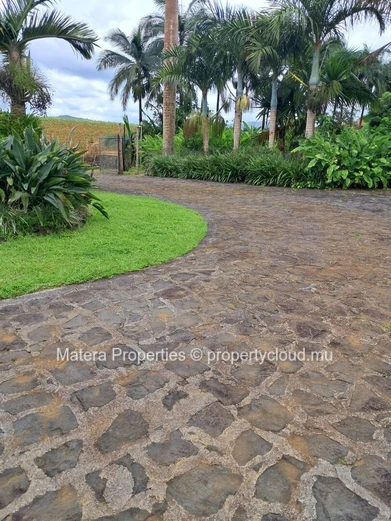Villa de luxe de 2 chambres à vendre à Riche en Eau | Rs 30 millions