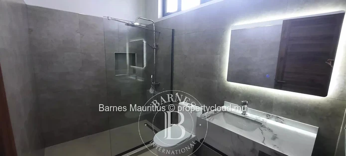 GRAND BAIE - Maison neuve avec 4 chambres