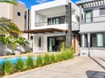 4 Bedroom Villa