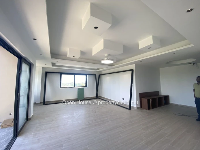 Exclusive # Local market # Goodlands # Apartment for sale of 113m², 3 bedrooms, fully furnished, sea view, communal r... (Sole Mandate)