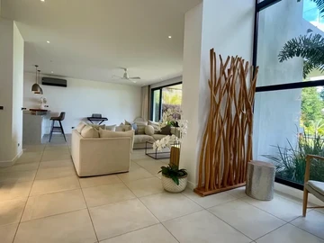 4 Bedroom Villa