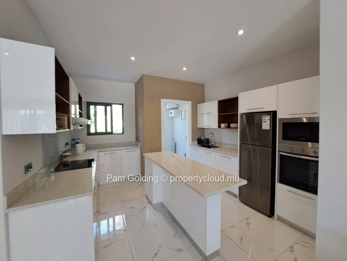 Grand Baie – Appartement à louer – Pam Golding Mauritius