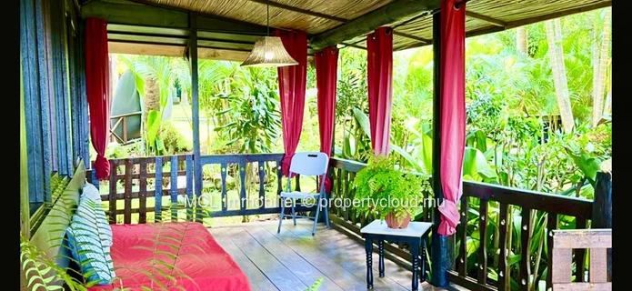 Maison des Îles en bois à Chamarel