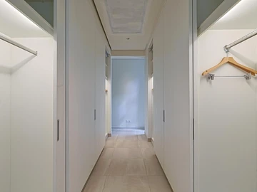 5 Bedroom Villa