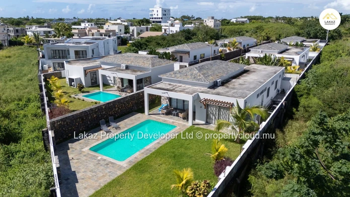 House / Villa - 3 Bedrooms - 240 m²