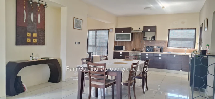 TO RENT – LUXURY PENTHOUSE DUPLEX | Le Méritt, Sodnac, Quatre-Bornes (Sole Mandate)