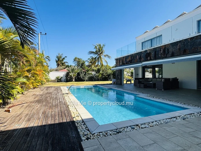 Pereybere - Maison familiale de 4 chambres avec piscine au sel et jardin