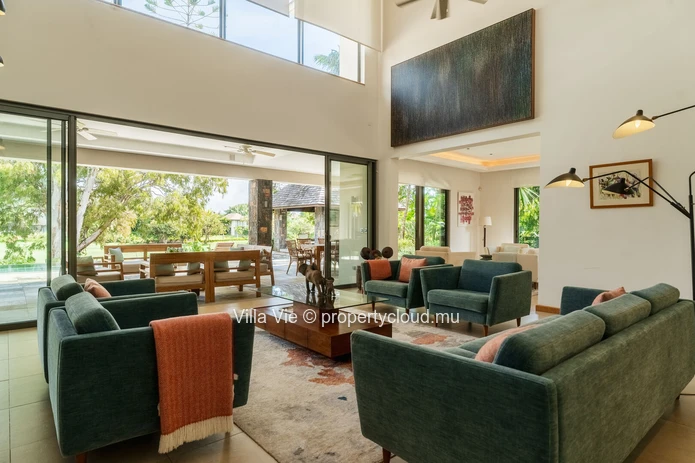 Beau Champ - Magnificent 5-bedroom villa with private pool
