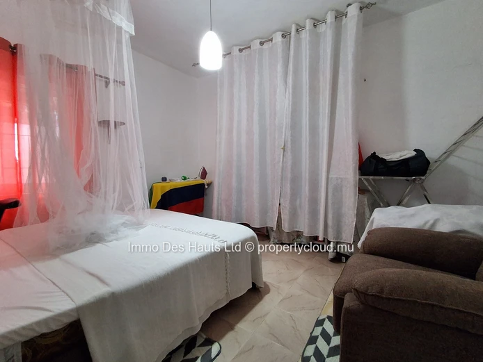 House of 2 Bedrooms fully furnished for sale Forest Side Curepipe 
